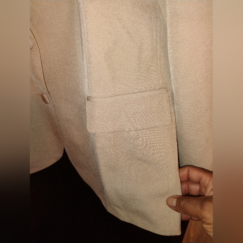 Women's Tan Blazer - Picture 5 of 8